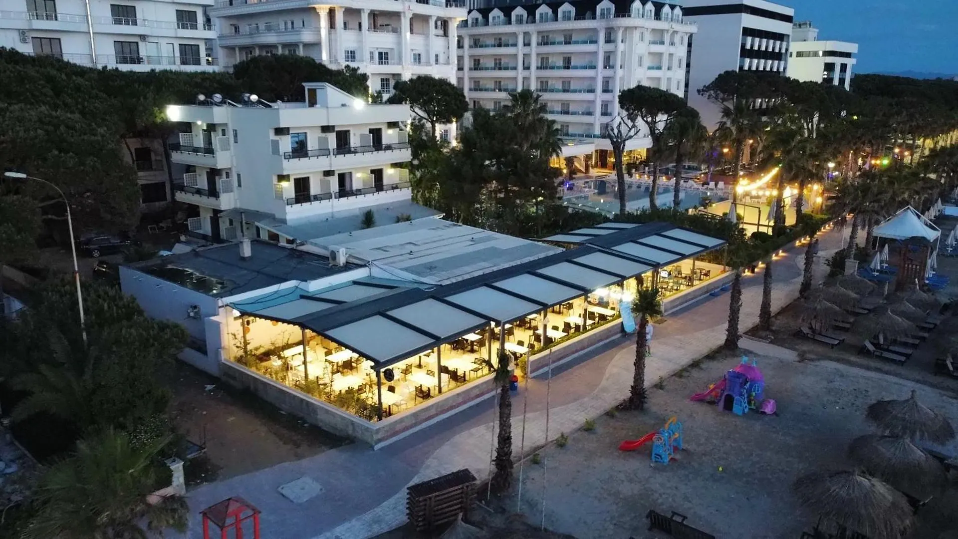 Okej Hotel Golem
