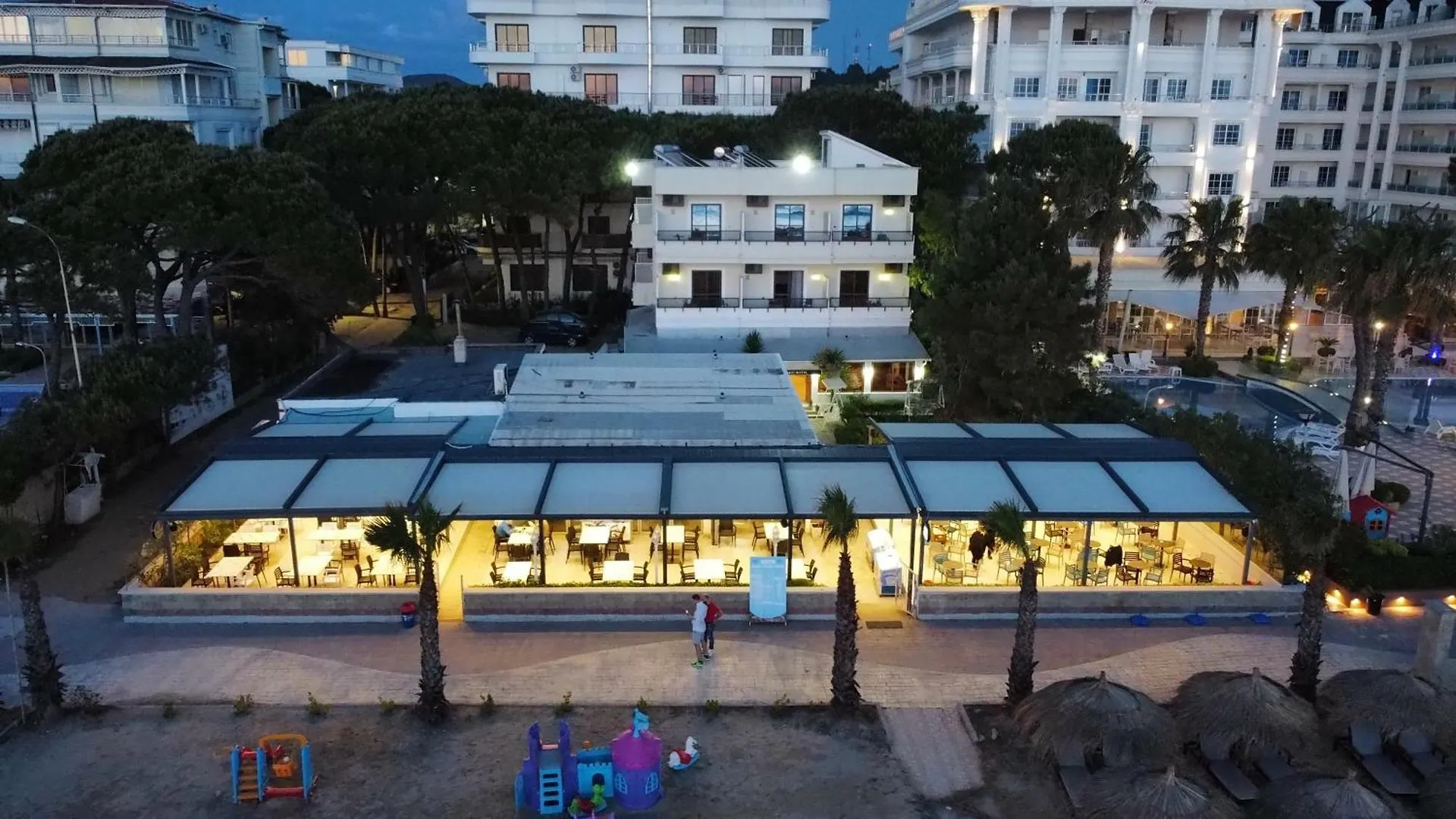 Okej Hotel Golem