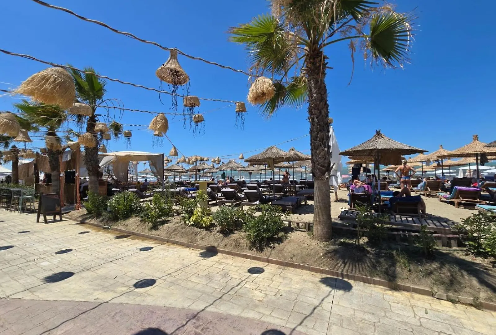 Okej Hotel Golem  Albanien