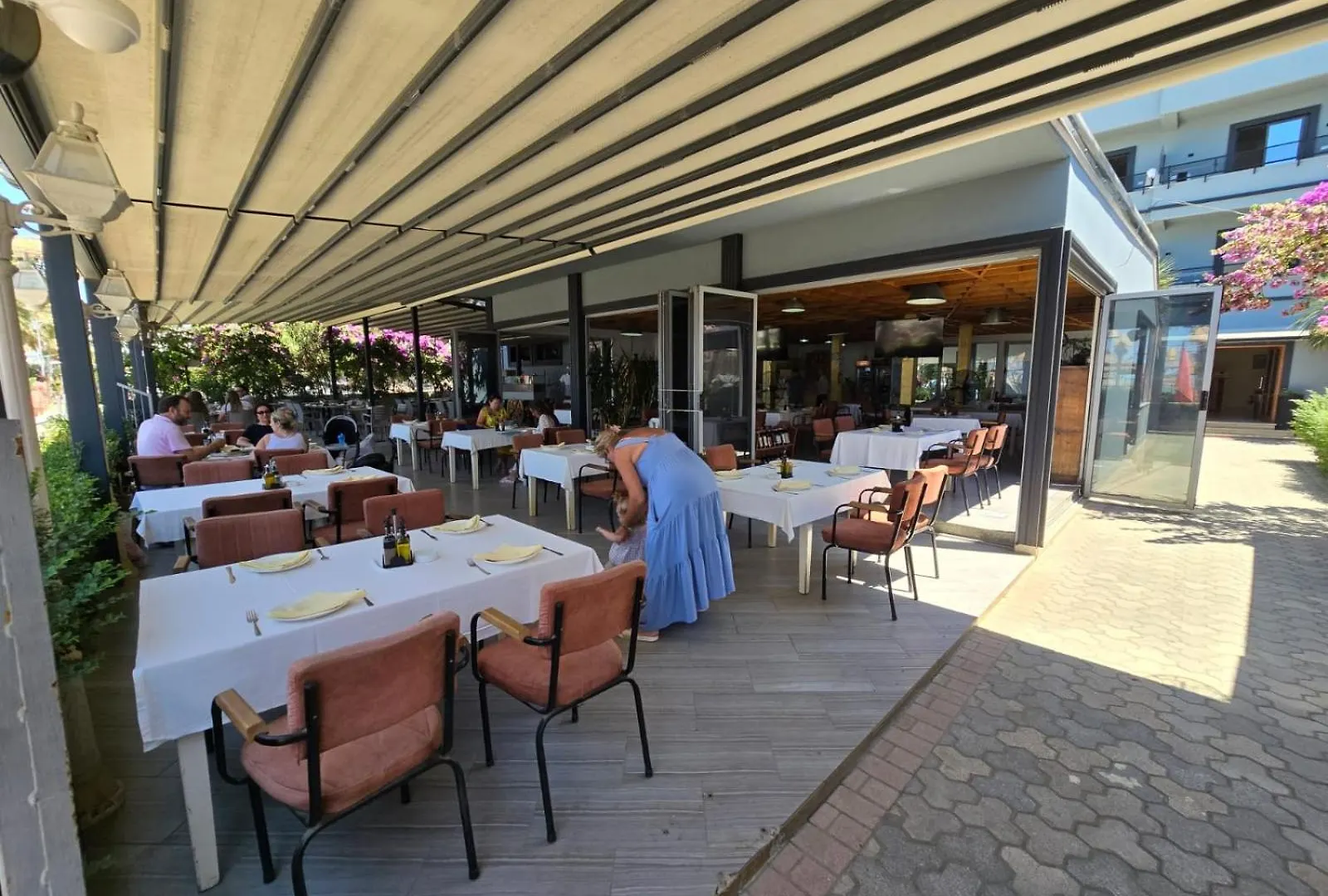 Okej Hotel Golem