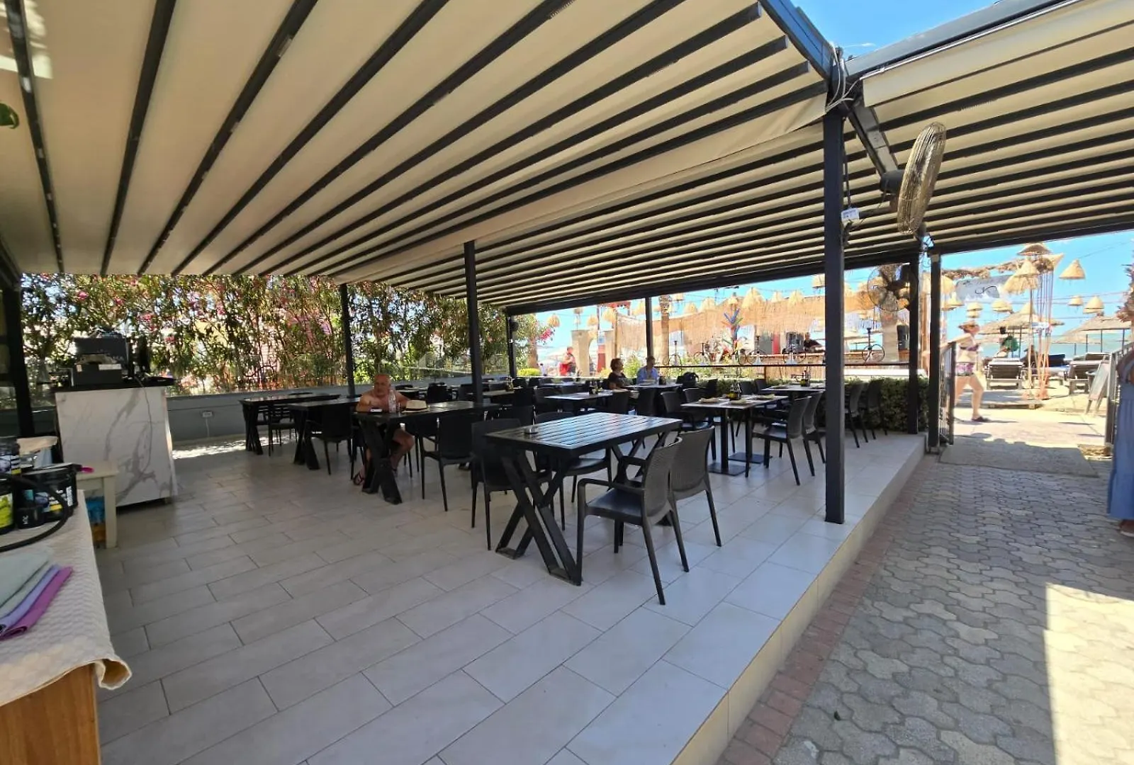 Okej Hotel Golem