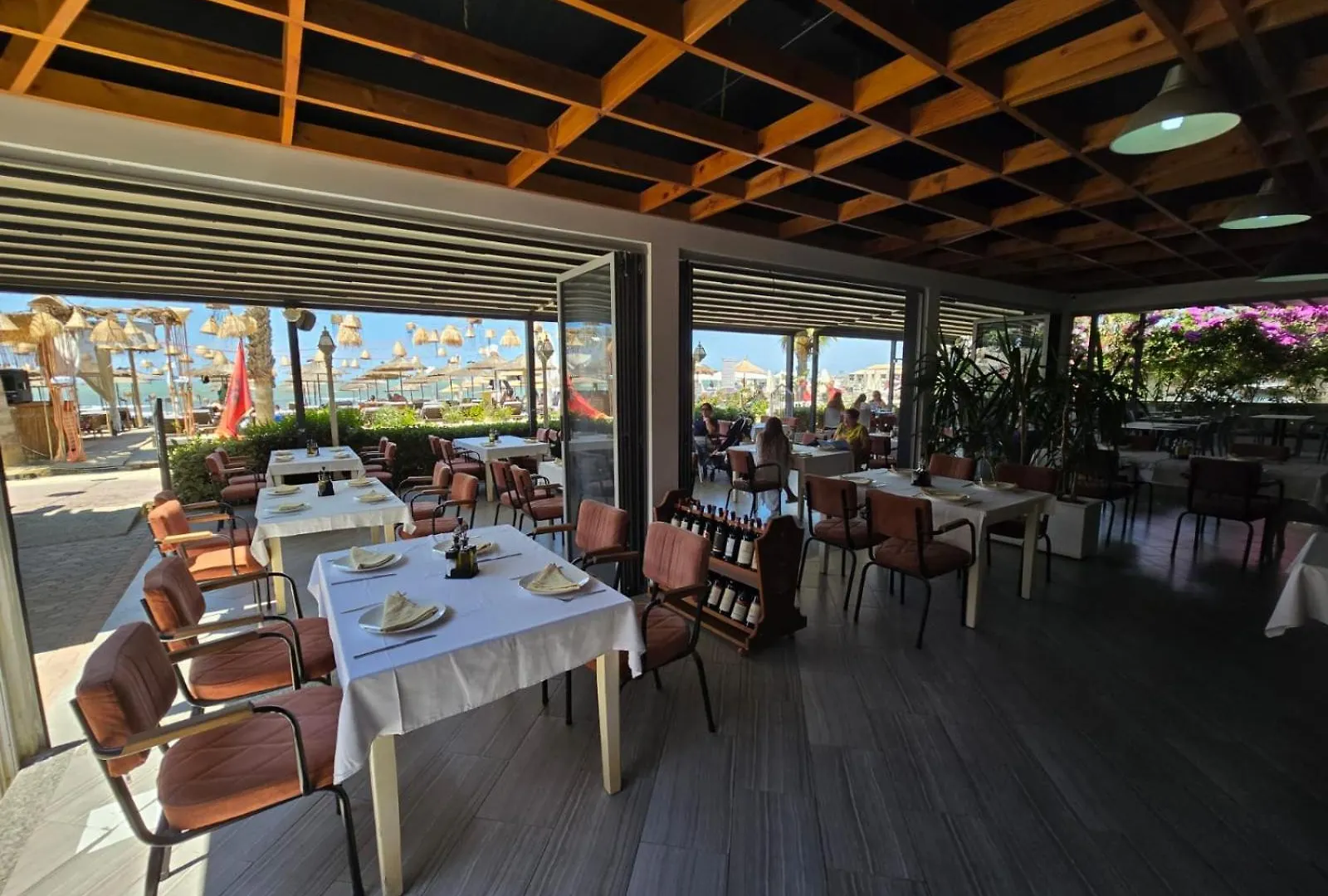 Okej Hotel Golem