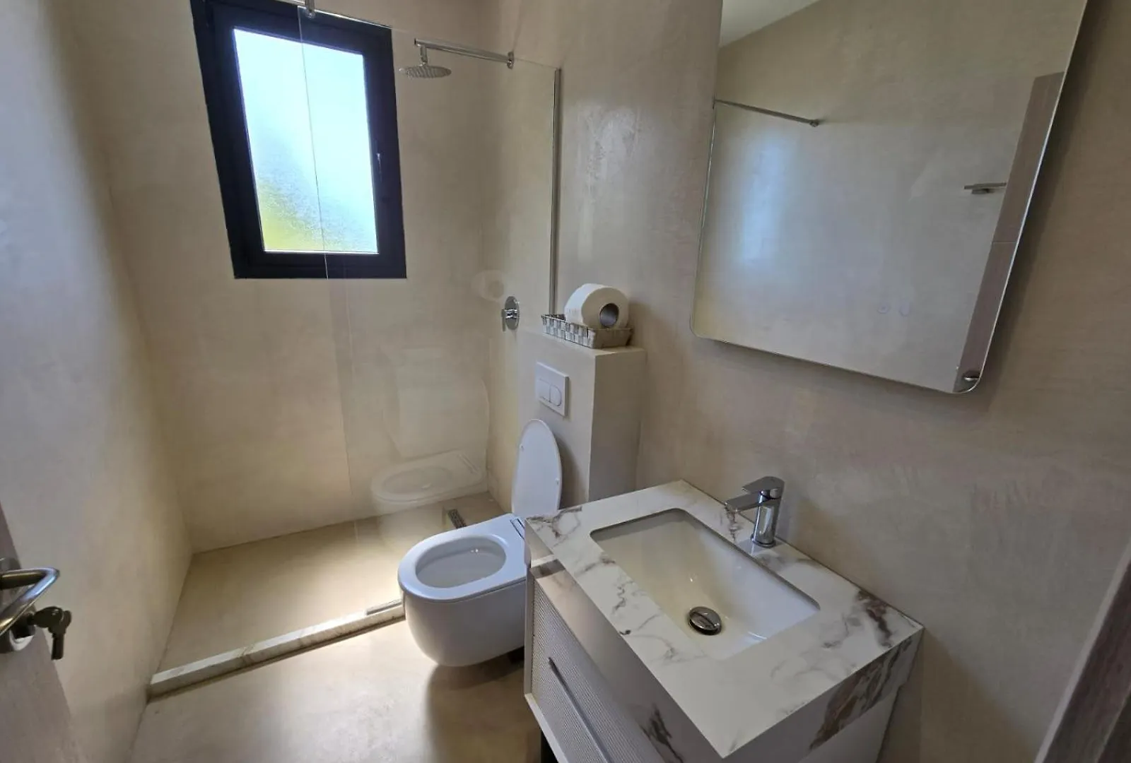 Okej Hotel Golem   Golem (Tirana)